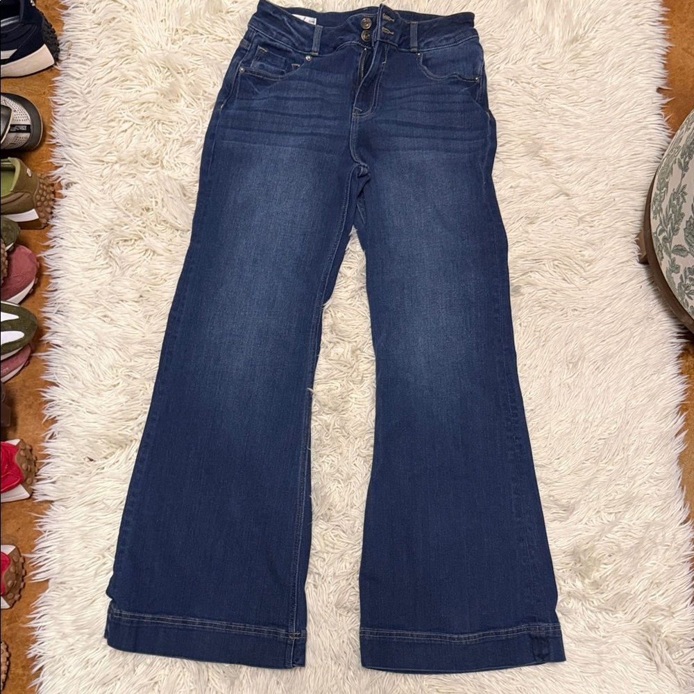 Vigoss Women's Blue Jeans flare. Never worn!